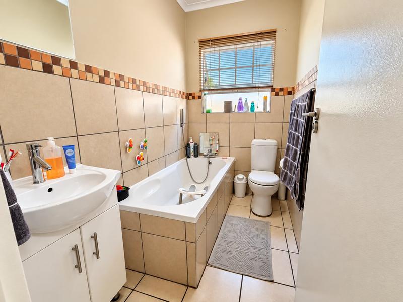3 Bedroom Property for Sale in Ngwenya River Estate North West